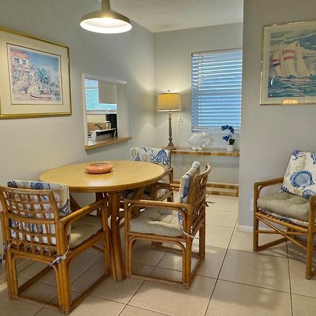 The Grove Beach Condominiums ديلراي بيتش المظهر الخارجي الصورة